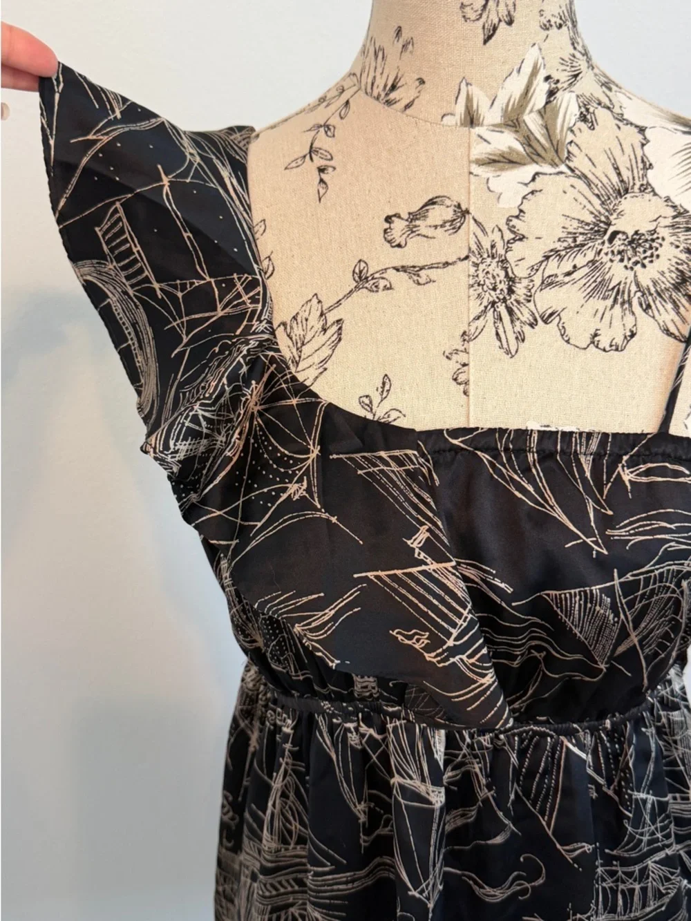 Voom by Joy Han Black One-Shoulder Print Mini Dress - Picture 2 of 12